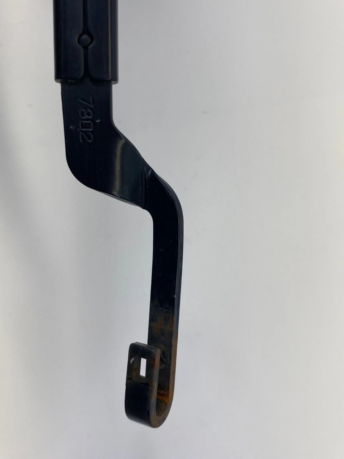 2010-2015 TOYOTA PRIUS DRIVER & PASSENGER FRONT WINDSHIELD WIPER ARMS PAIR OEM
