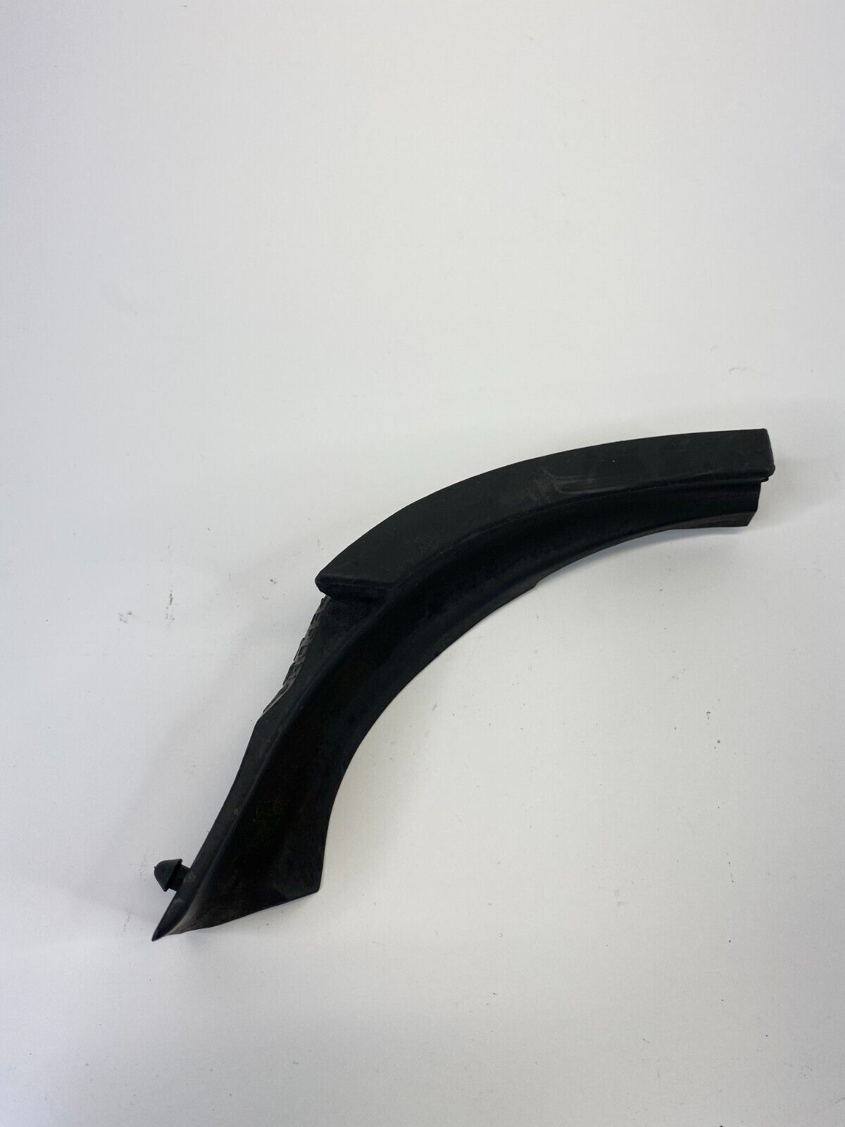 2004-2006 Lexus RX330 Front Right Upper Seal Fender Trim 53866-0E010 OEM