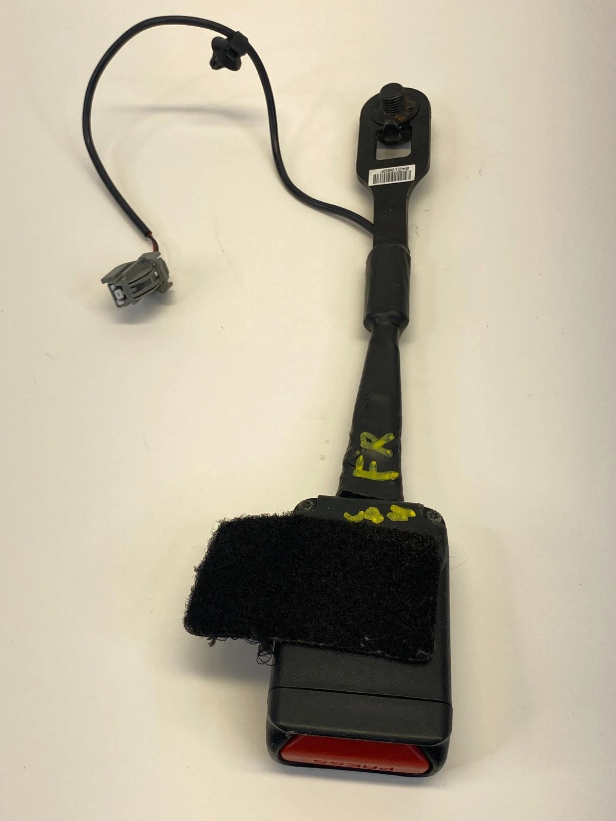 2015 2016 2017 CHRYSLER 200 FRONT RIGHT PASSENGER SIDE SEAT BELT BUCKLE OEM