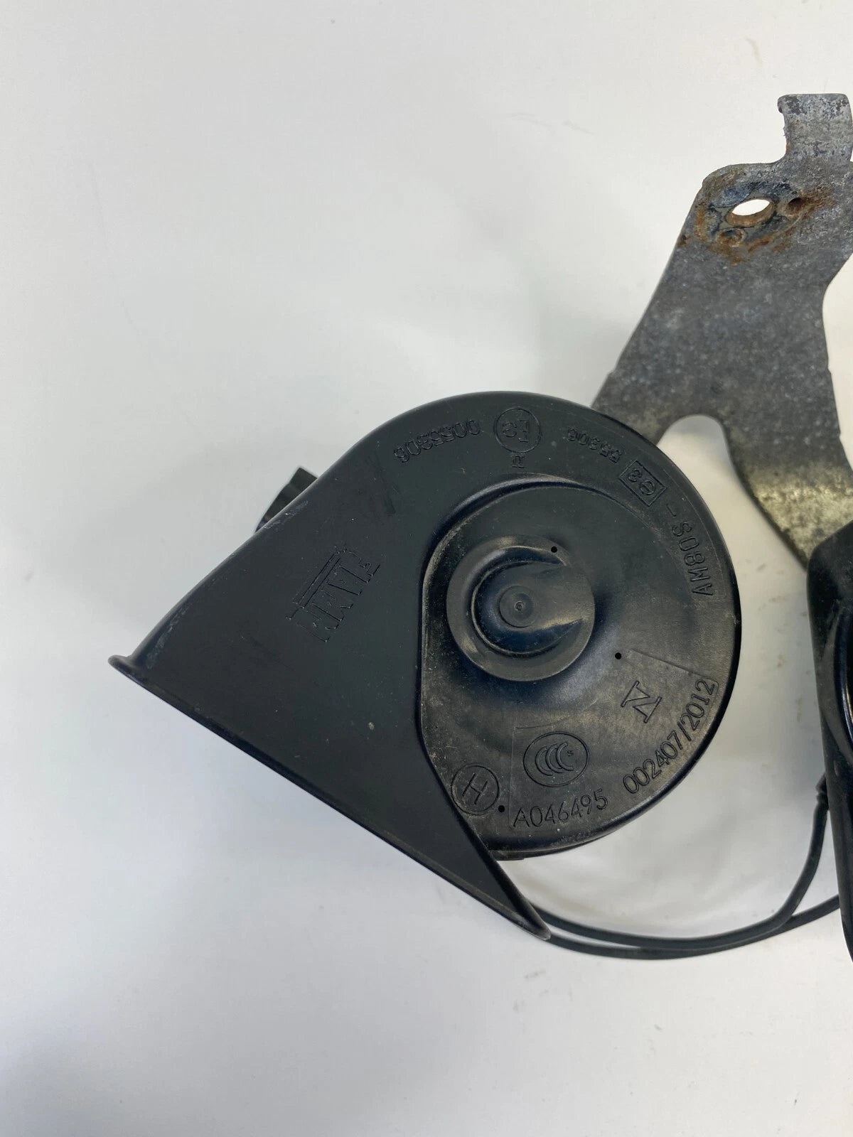 2013-2016 FORD FUSION LOW & HIGH TONE HORN ALARM PITCH SIREN SIGNAL E355306 OEM