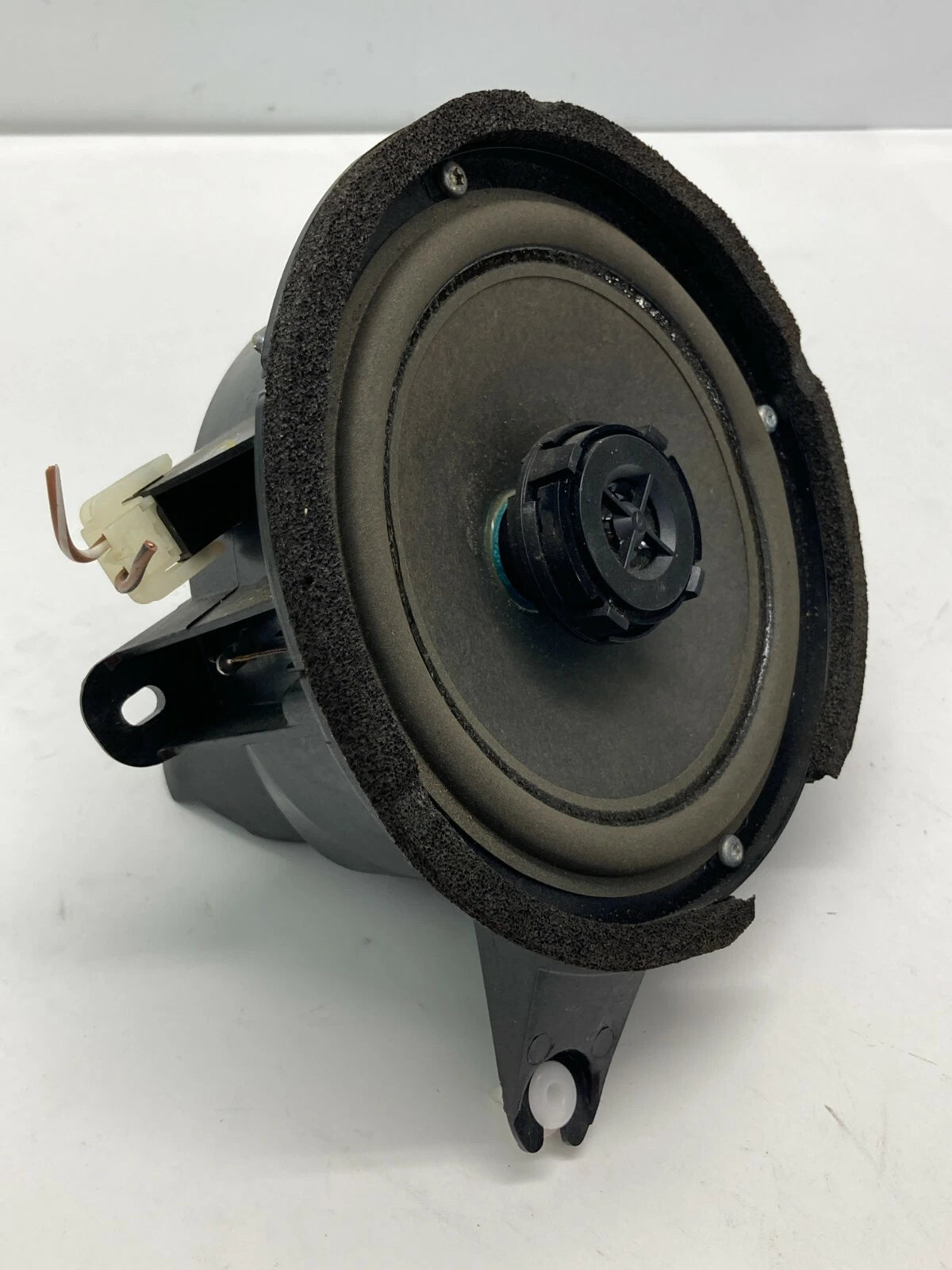1998-2000 VOLVO V70 REAR LEFT SIDE DOOR LOUDSPEAKER SPEAKER AUDIO 3533622 OEM