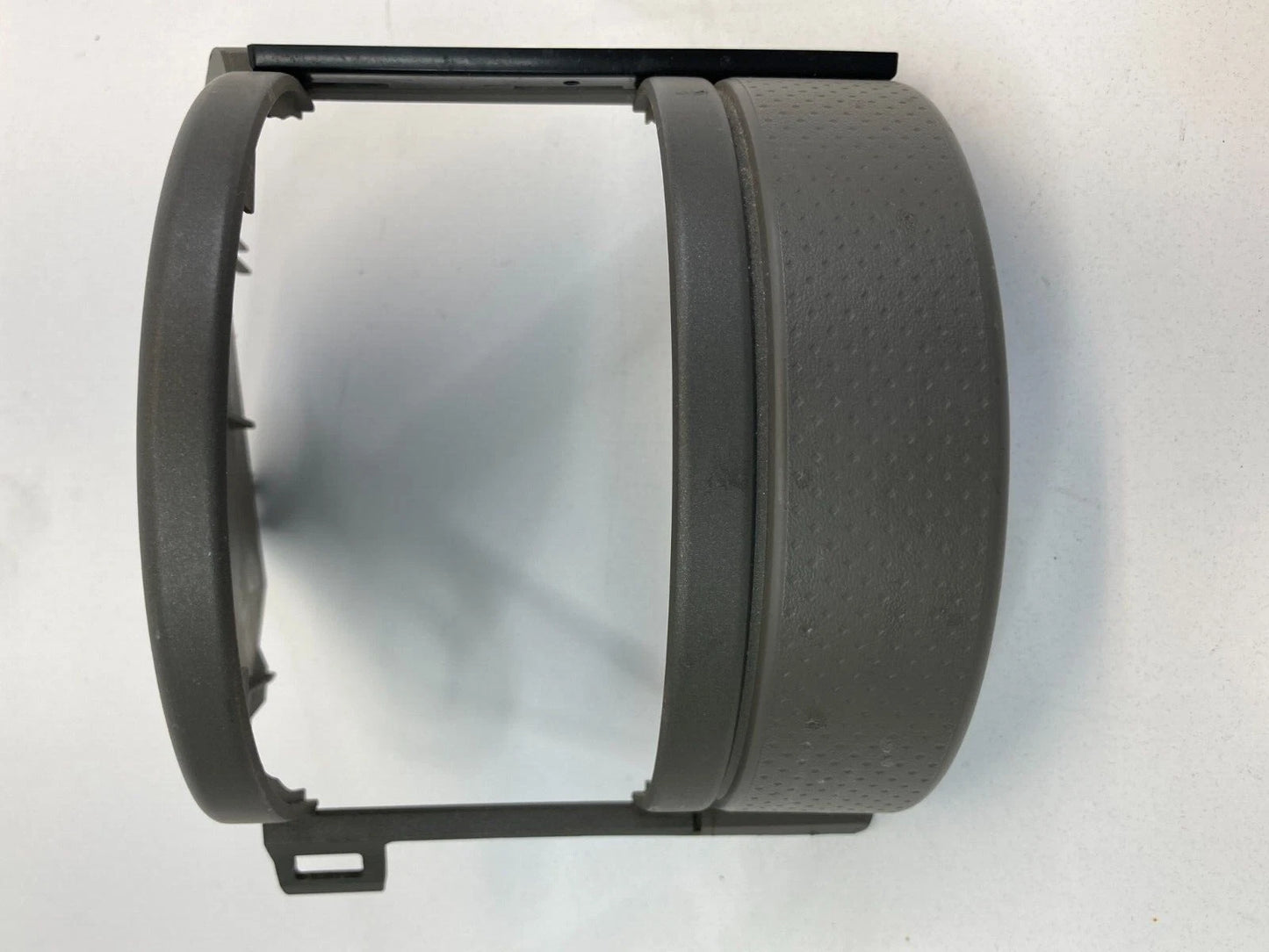 03 04 INFINITI G35 LEFT DRIVER DASH AC HEATER AIR VENT COVER BEZEL E577-5112-500
