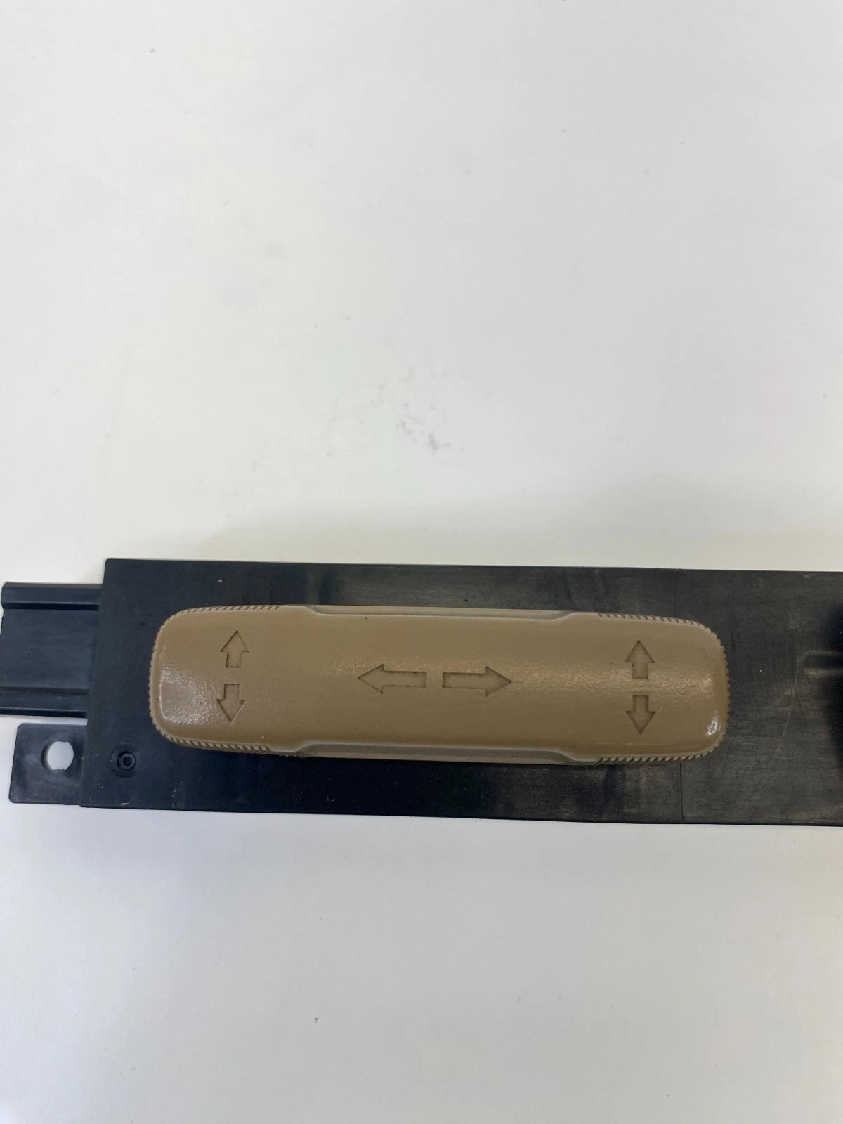 2003-2008 HONDA PILOT LEFT FRONT DRIVER POWER SEAT SWITCH 35955-S87-A510 OEM