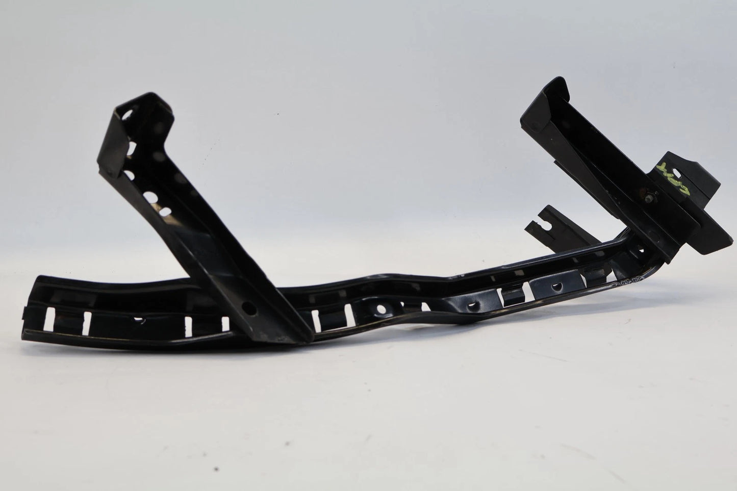 2016-2022 HONDA PILOT FRONT BUMPER LEFT DRIVER SIDE BEAM MOUNT BRACKET OEM