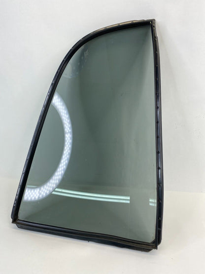 99-05 Suzuki Grand Vitara Rear Left Door Fixed Quarter Window Glass 84675-65D