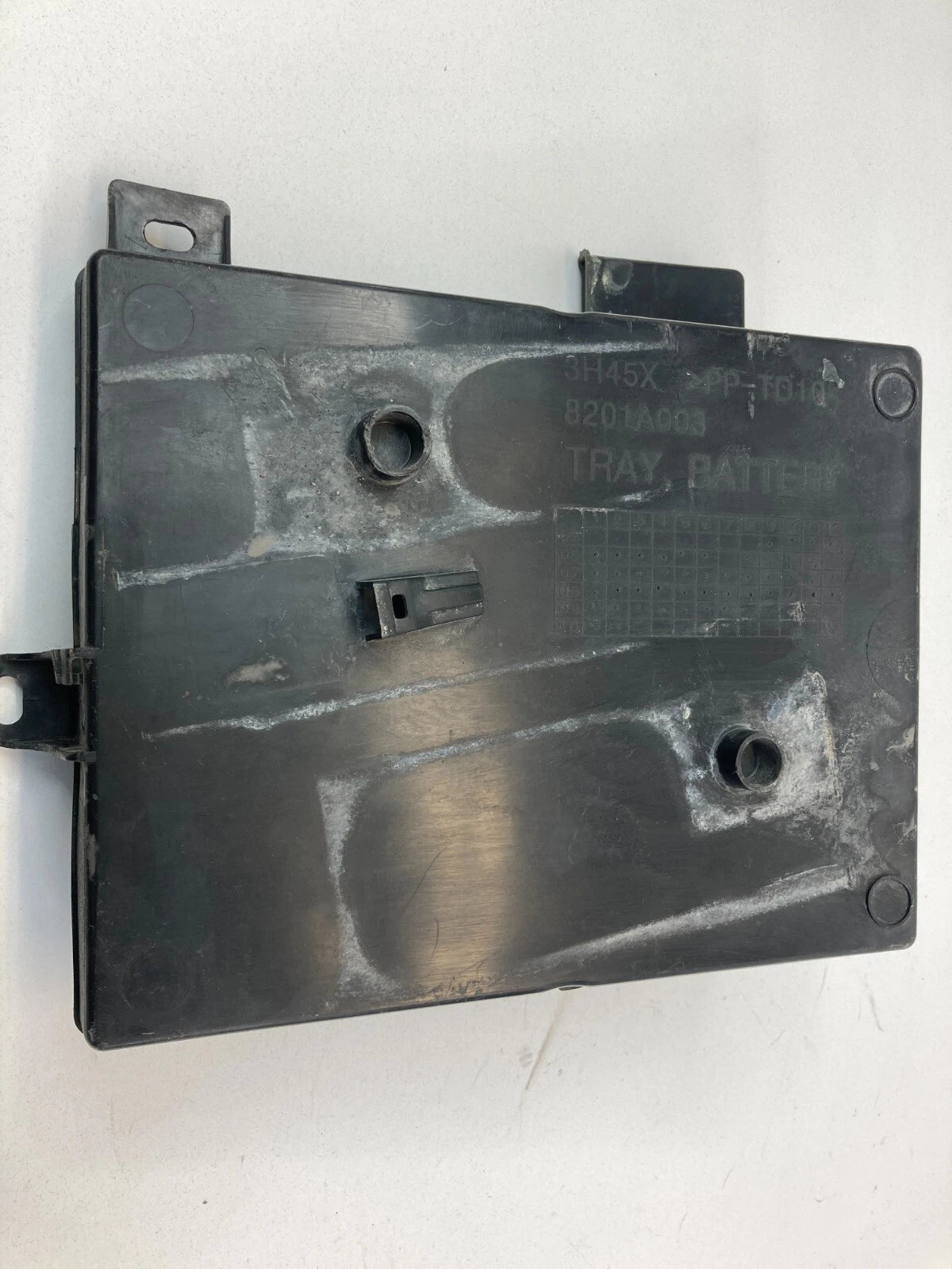 08-17 MITSUBISHI LANCER 08-20 OUTLANDER BATTERY BOX COVER LID CAP 8201A003 OEM