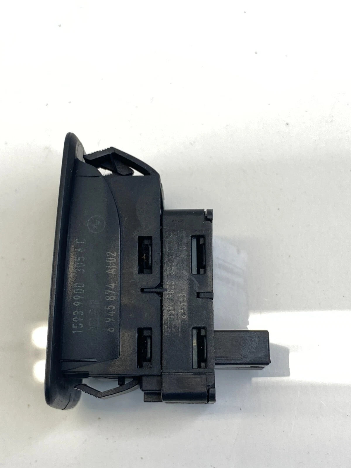 2007-2013 BMW X5 08-19 BMW X6 FRONT RIGHT DOOR WINDOW CONTROL SWITCH 15939900
