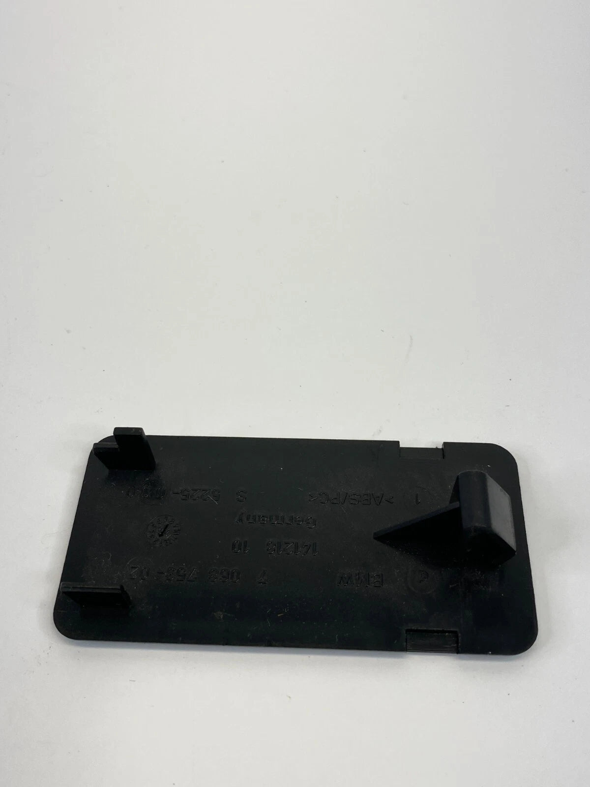 2004-2006 BMW 530I 525I INSTRUMENT PANEL BOTTOM BLIND PLATE COVER 7068753-02 OEM