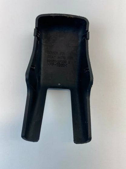 2004-2006 KIA AMANTI FRONT RIGHT SIDE SEAT RAIL TRACK END COVER 88561 3F000 OEM