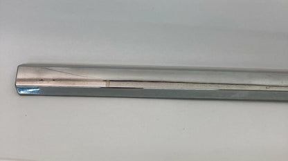 06 07 JEEP GRAND CHEROKEE FRONT RH PASSENGER DOOR LOWER MOLDING 04806274AA OEM