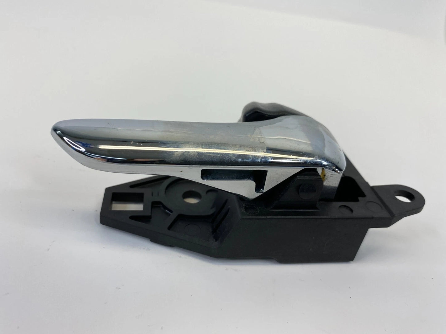 00 01 02 03 04 05 TOYOTA CELICA FRONT RIGHT PASSENGER SIDE INTERIOR DOOR HANDLE