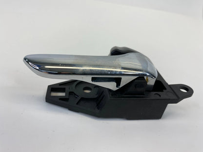 00 01 02 03 04 05 TOYOTA CELICA FRONT RIGHT PASSENGER SIDE INTERIOR DOOR HANDLE
