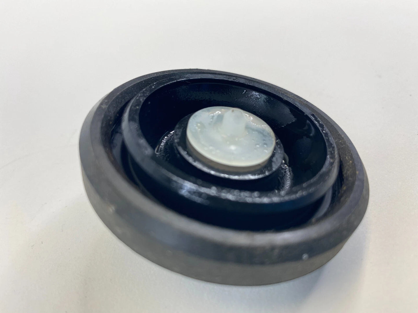 1998-2015 TOYOTA COROLLA 1.8L BRAKE MASTER FLUID CYLINDER RESERVOIR TANK CAP OEM