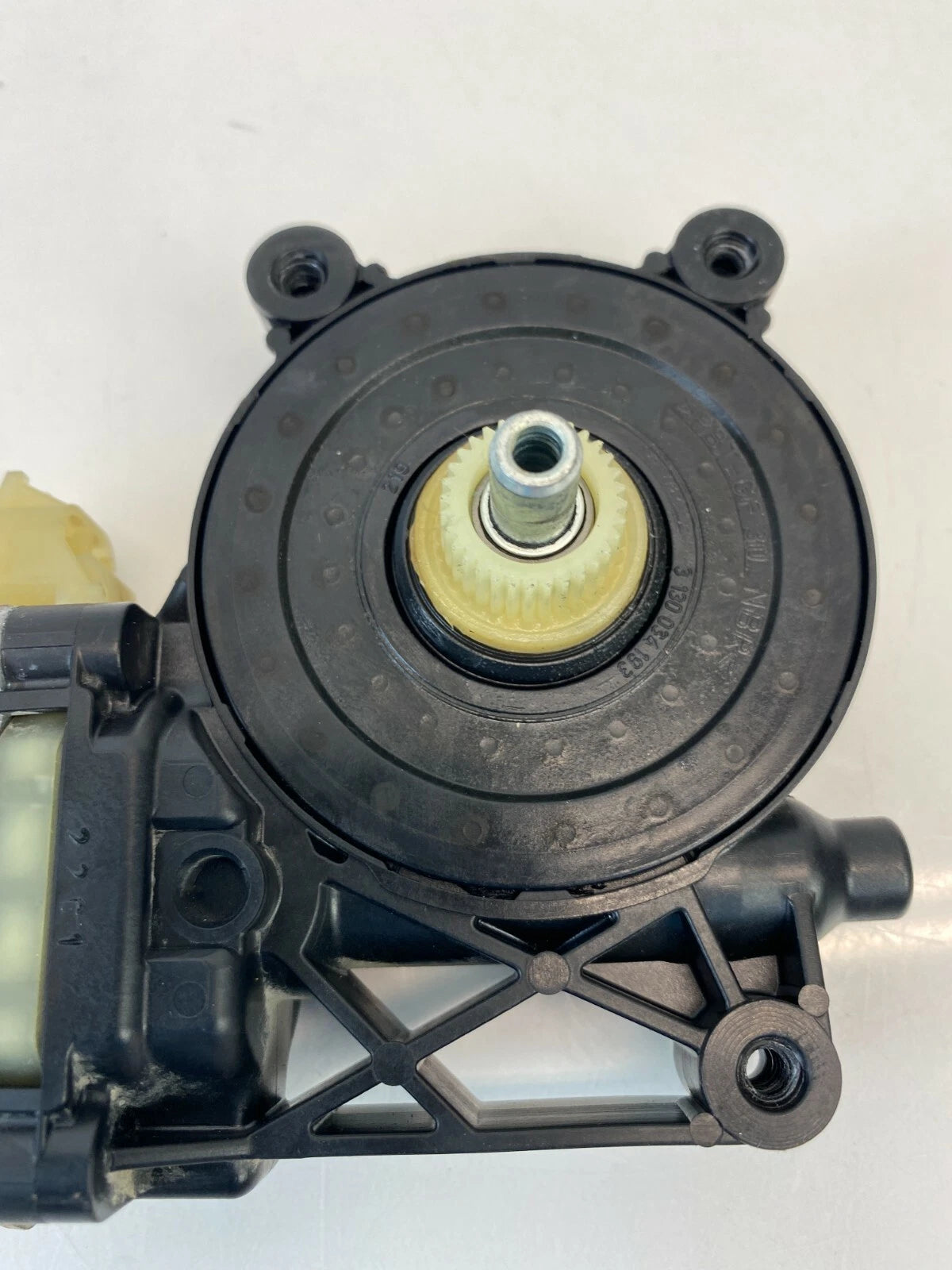 2012-2016 CHEVROLET CRUZE REAR LEFT BACK SIDE DOOR WINDOW MOTOR 0130822681 2 PIN
