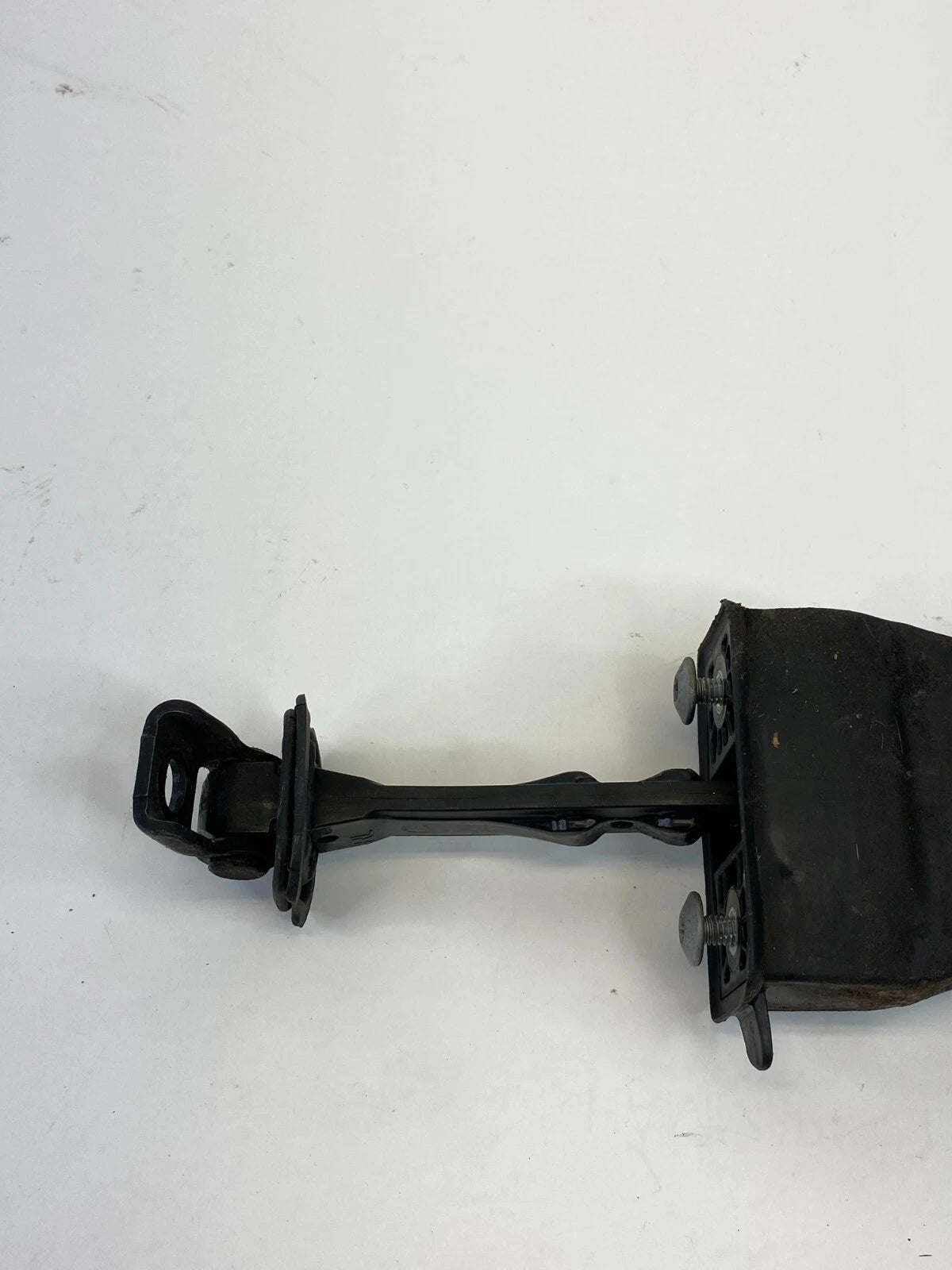 2012-2022 VOLKSWAGEN PASSAT REAR RIGHT DOOR CHECK STOP STOPPER DETENT
