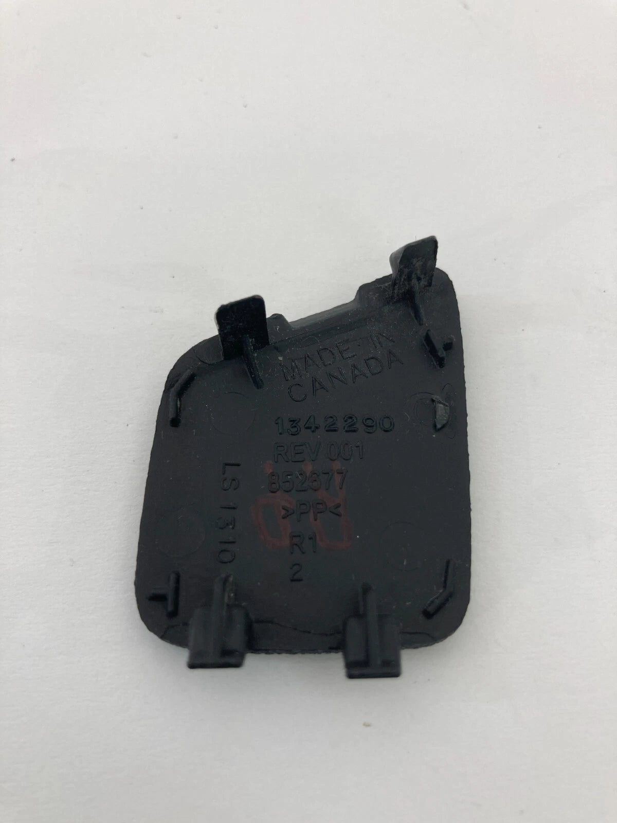 2006-2011 CHEVROLET IMPALA REAR RIGHT INNER DOOR PANEL SCREW COVER CAP 1342290