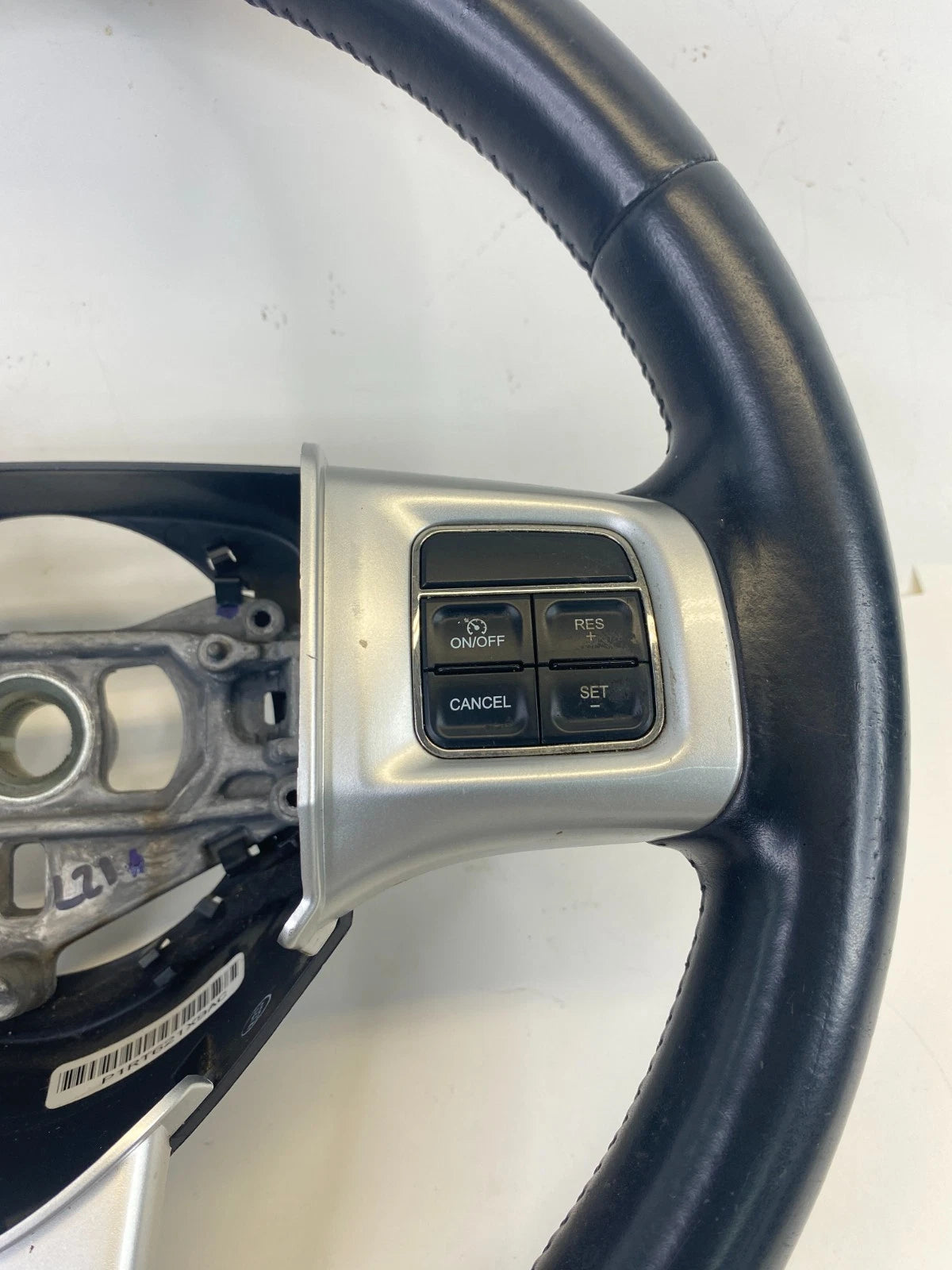 2011 2012 2013 Dodge Durango 12-15 C/V Steering Wheel Assy W/ Cruise Control OEM