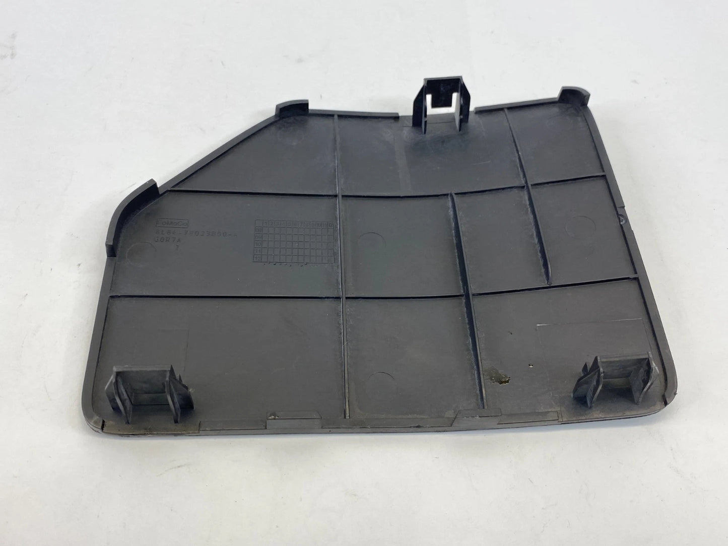 08-12 FORD ESCAPE INTERIOR FUSE BOX PANEL COVER TRIM PANEL 8L84-78023B00-A OEM