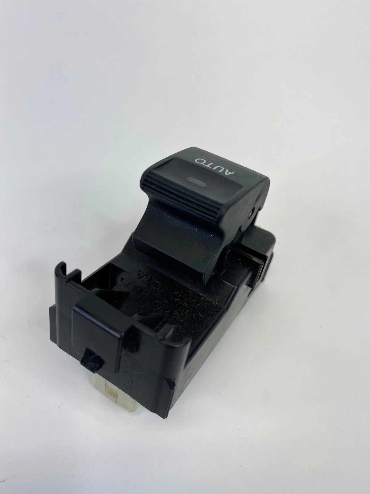 2010-2015 TOYOTA PRIUS REAR RIGHT PASSENGER SIDE DOOR WINDOW CONTROL SWITCH OEM