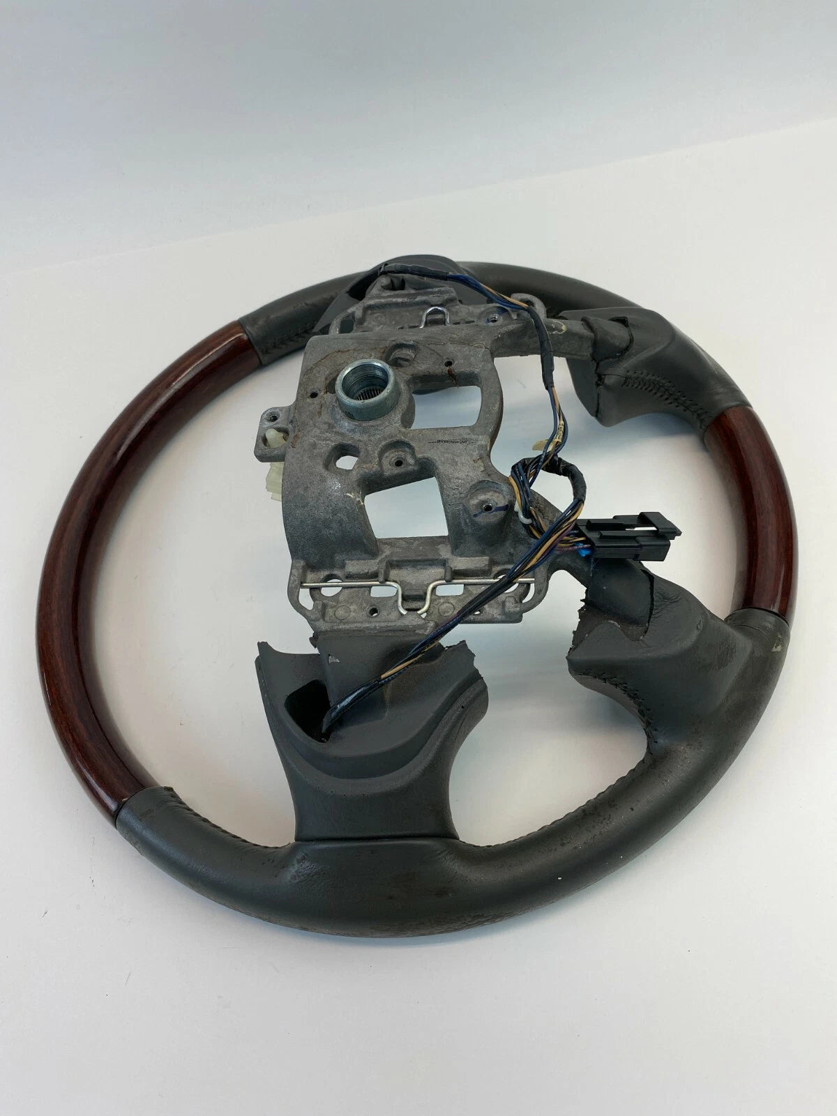 2004 05 06 07 Buick Rendezvous Left Driver Steering Wheel w/ Control Switch OEM