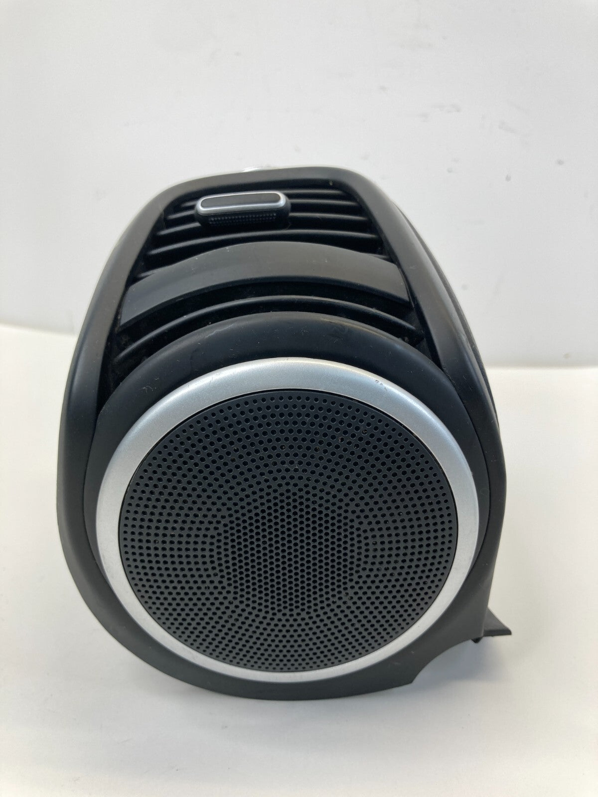 14-16 Kia Soul Front Left Side A/C Heater Air Vent Grille w/ Speaker 97480-B2000