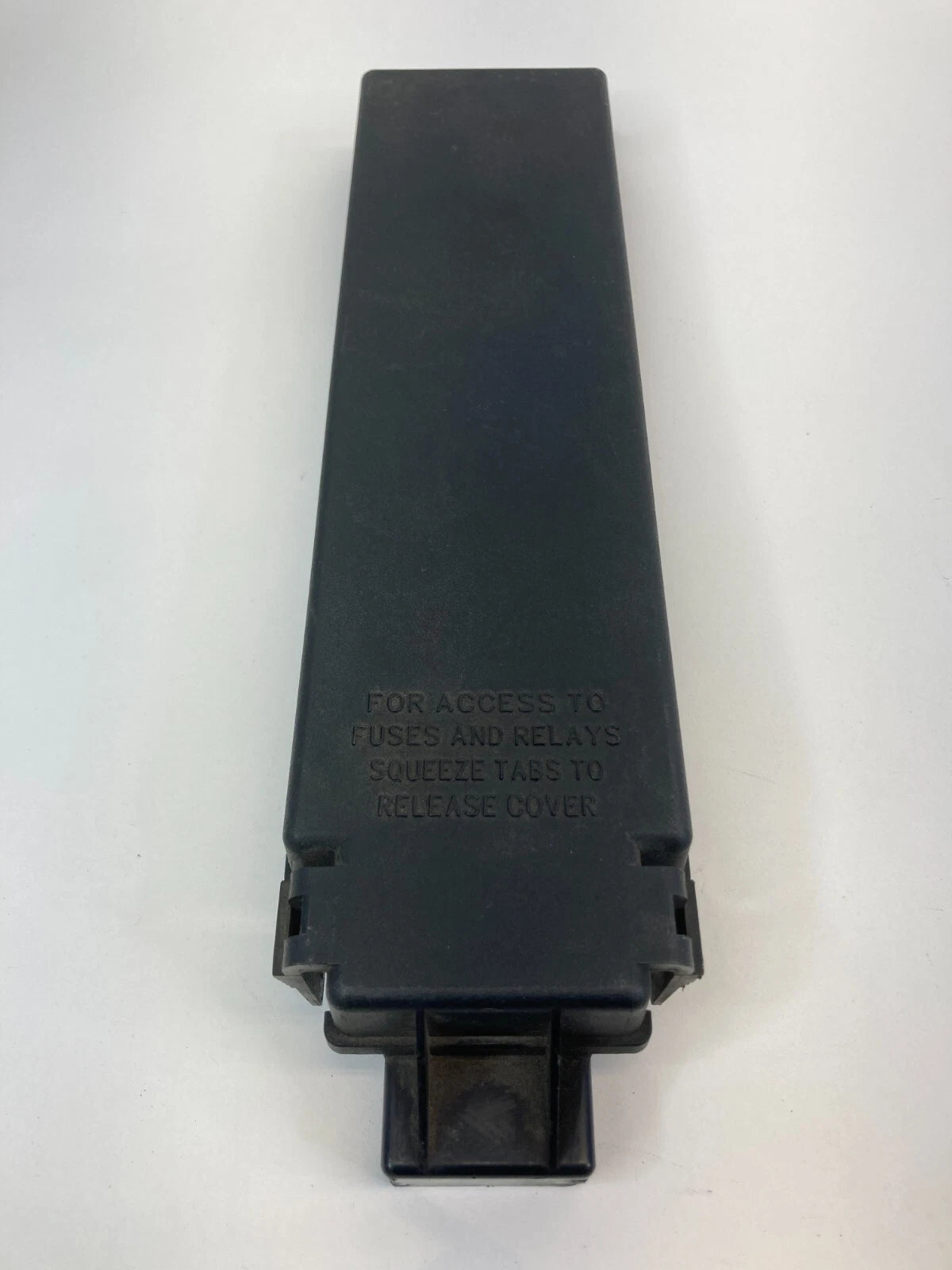 2005 05 JEEP GRAND CHEROKEE 5.7L ENGINE UNDER HOOD FUSE RELAY BOX COVER CAP OEM