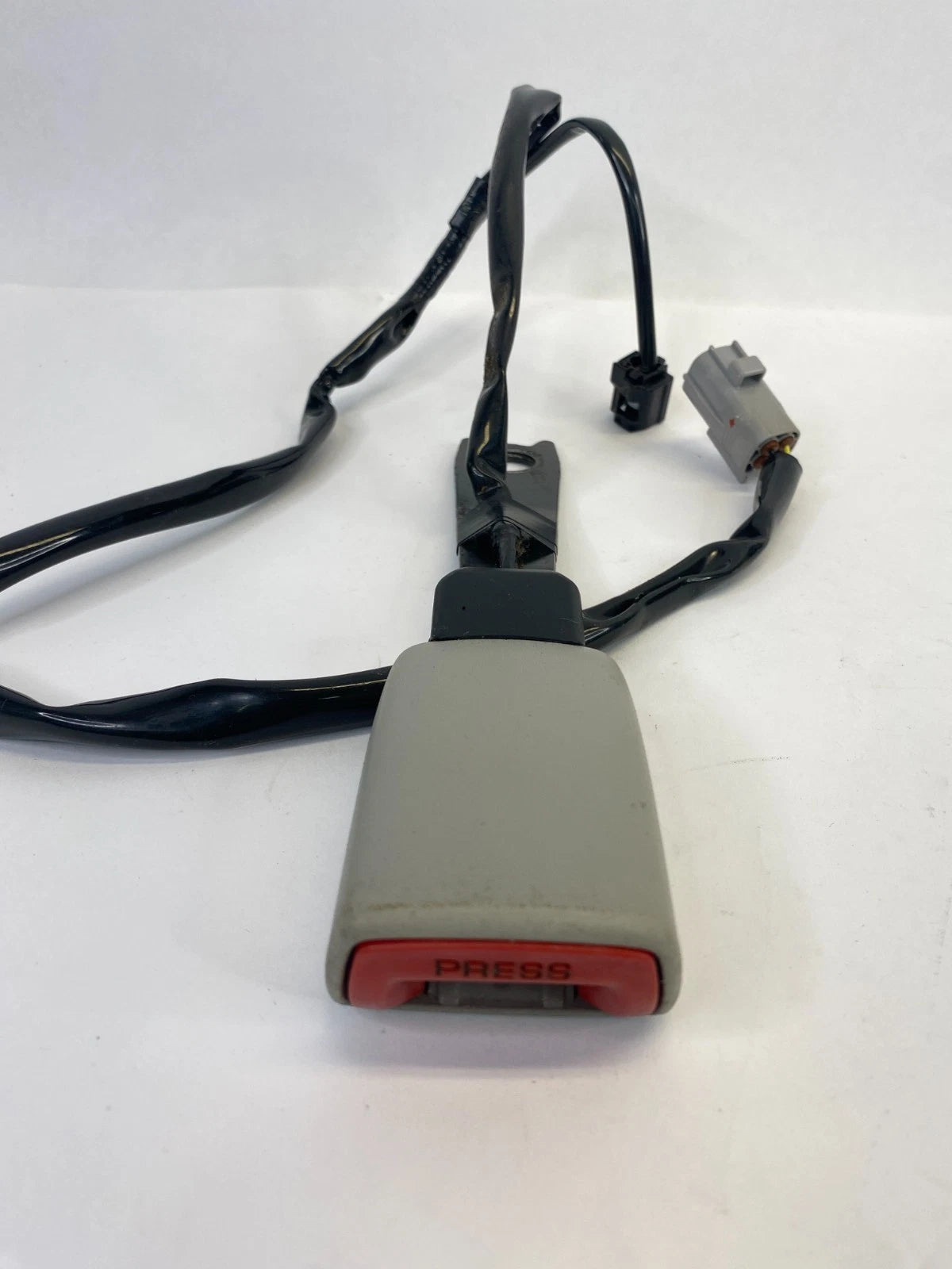 2009-2015 TOYOTA VENZA FRONT LEFT DRIVER SIDE SEAT BELT BUCKLE OEM