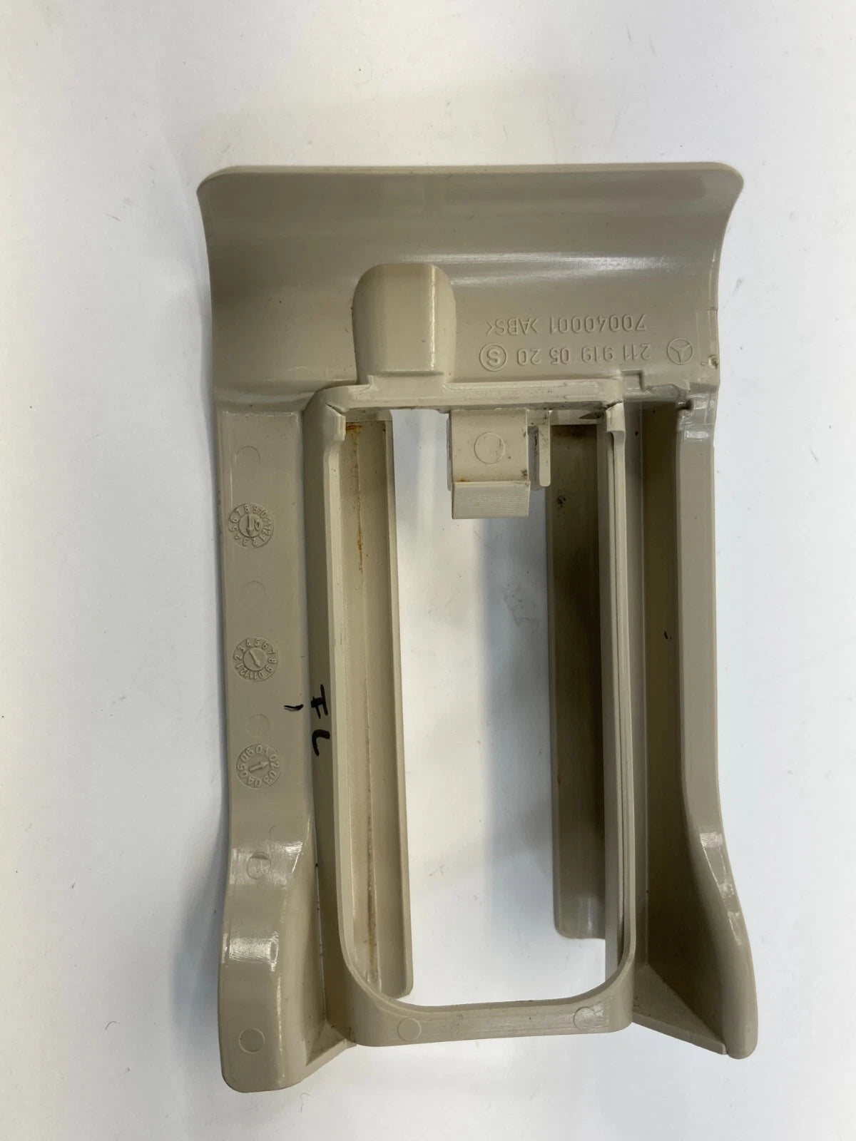2003-2006 MERCEDES-BENZ E500 FRONT LEFT SEAT TRACK END COVER 211-919-12-20 OEM