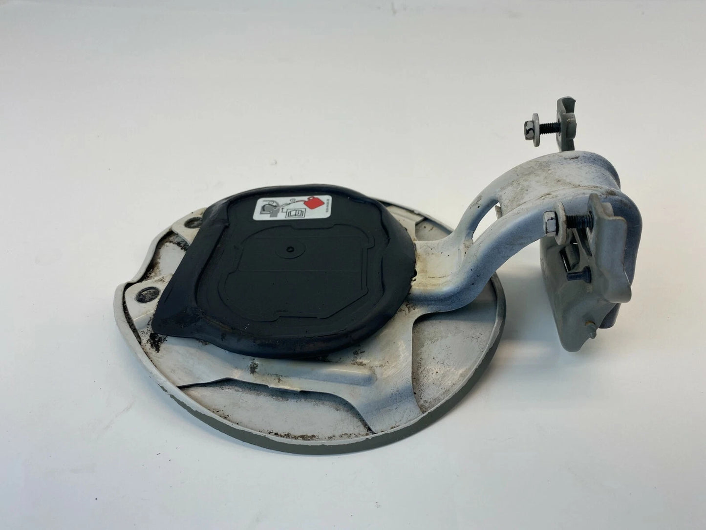 08-12 FORD ESCAPE 08-11 MARINER FUEL FILLER LID DOOR COVER 8U5A9A095AB OEM