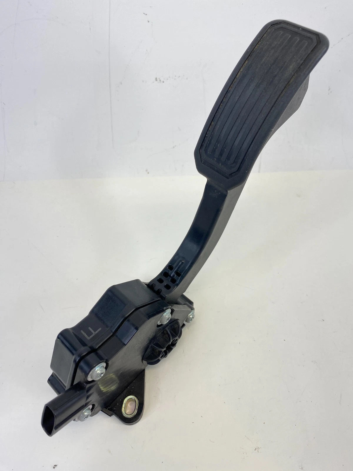 2006-2014 TOYOTA RAV4 ACCELERATOR GAS PEDAL POSITION SENSOR 78110-42011 OEM