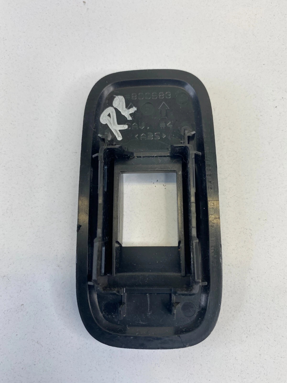 2005-2008 SAAB 9-7X REAR RIGHT SIDE WINDOW SWITCH TRIM BEZEL 800983 OEM