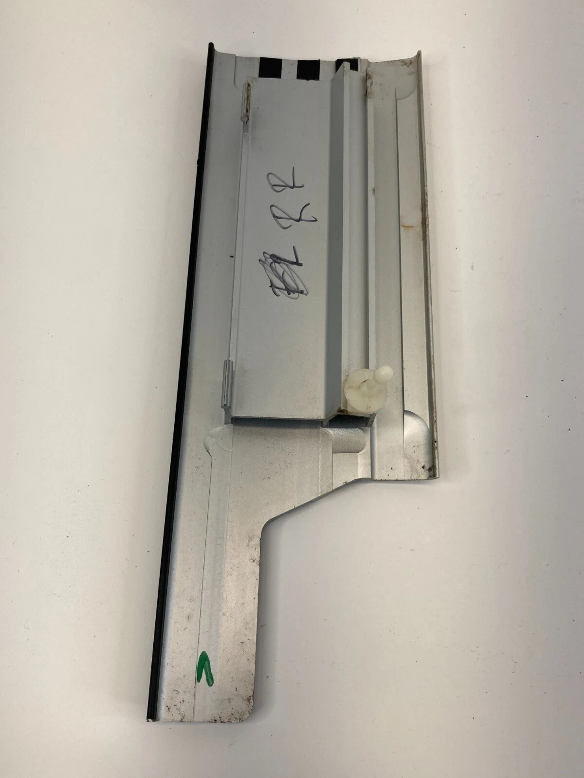 03-07 LAND ROVER RANGE ROVER REAR RIGHT SIDE DOOR TRIM STEP SILL SCUFF PLATE OEM