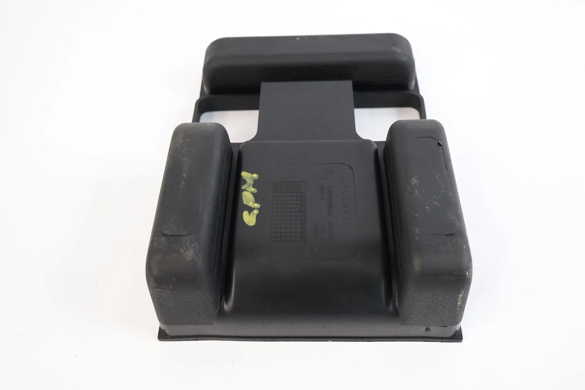 2011-2023 CHRYSLER 300 CENTER CONSOLE STORAGE BIN TRAY SEAT RUBBER MAT LINER OEM