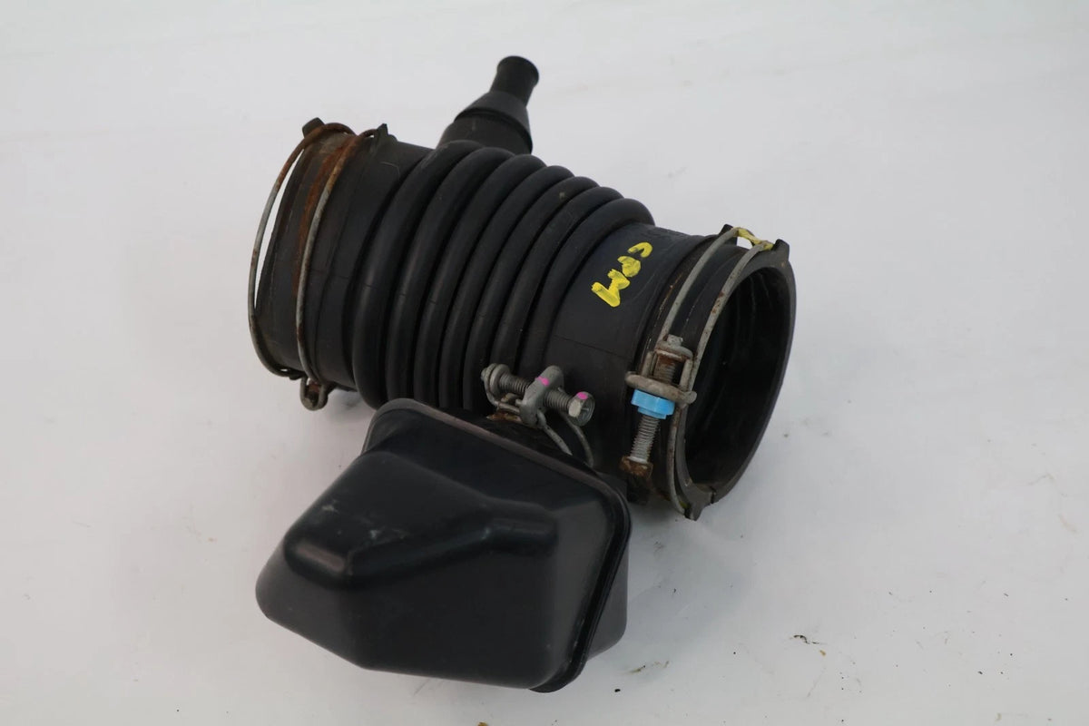 2011-2014 TOYOTA SIENNA 3.5L ENGINE AIR INTAKE HOSE DUCT & RESONATOR BOX OEM