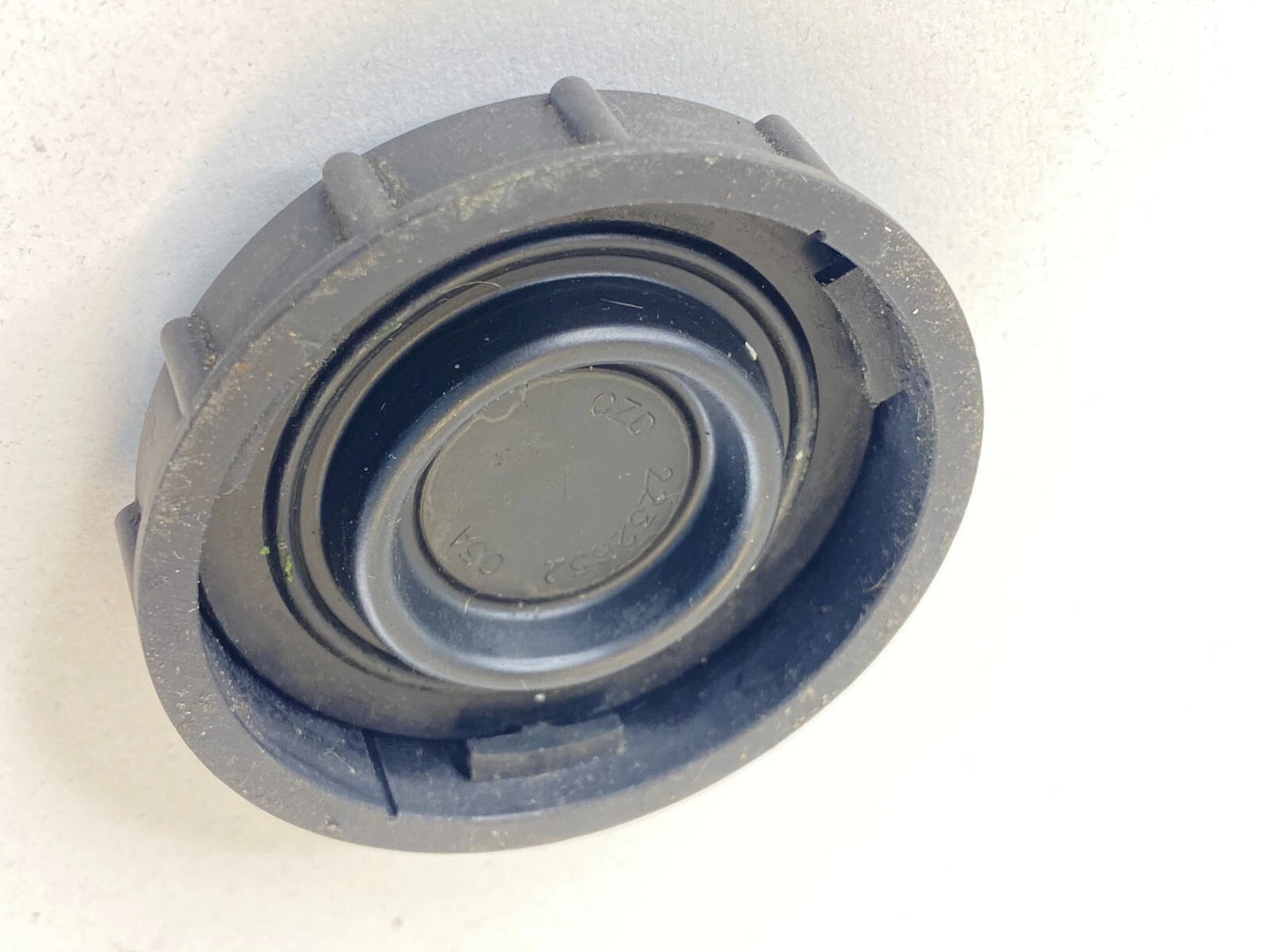 2005-2007 FORD FIVE HUNDRED BRAKE FLUID MASTER CYLINDER CAP RESERVOIR 2232652