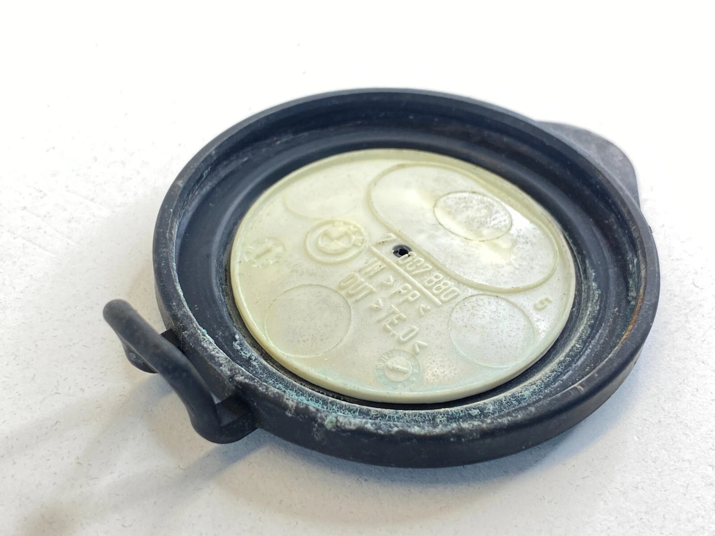 2001-2005 BMW 330XI WIPER WINDSHIELD FLUID TANK CAP RESERVOIR COVER 7-007-880