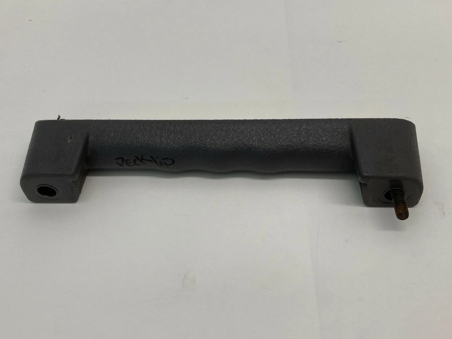 2002-2005 FORD EXPLORER XLT 4.0L INNER LUGGAGE COMPARTMENT HANDLE ASSEMBLY OEM