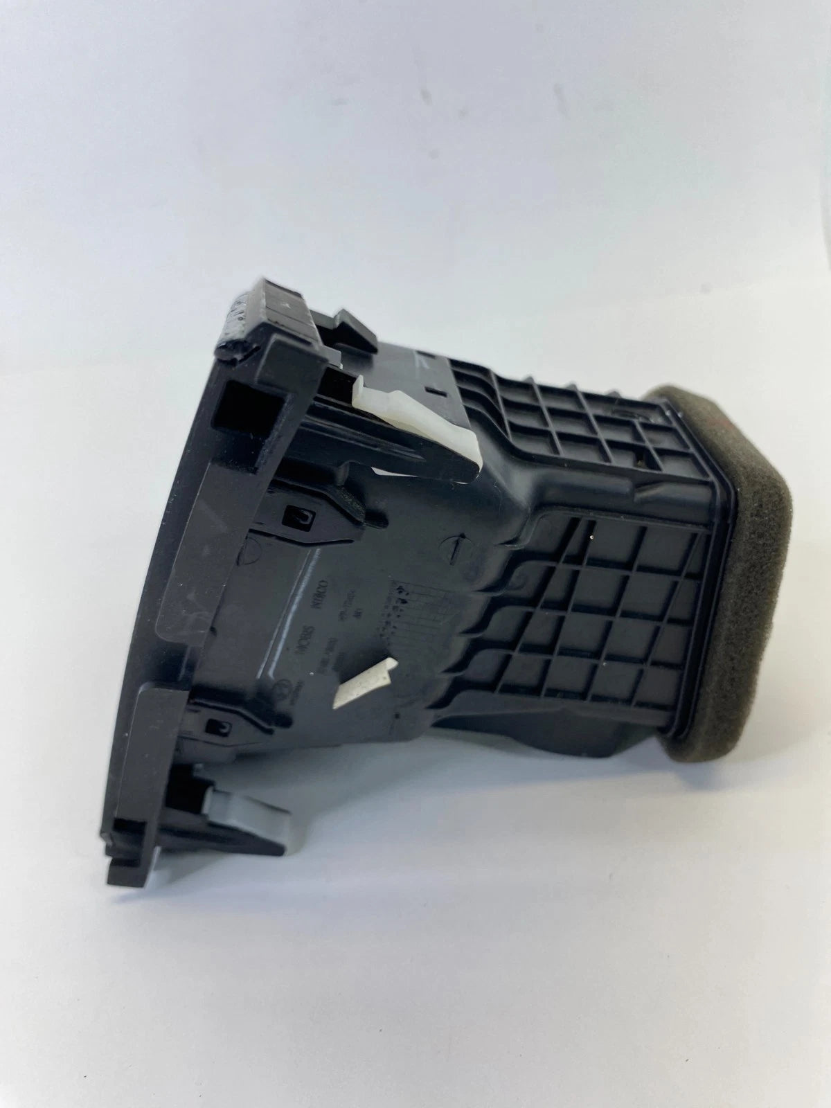 2017 2018 HYUNDAI ELANTRA OUTER DASH LEFT DRIVER A/C AIR VENT USA BUILT OEM