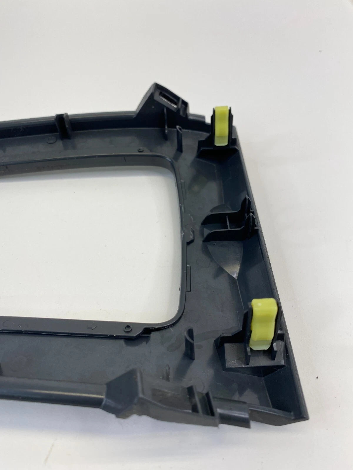2009-2013 TOYOTA COROLLA A/T CENTER CONSOLE SHIFTER SHIFT TRIM BEZEL 55420-12370