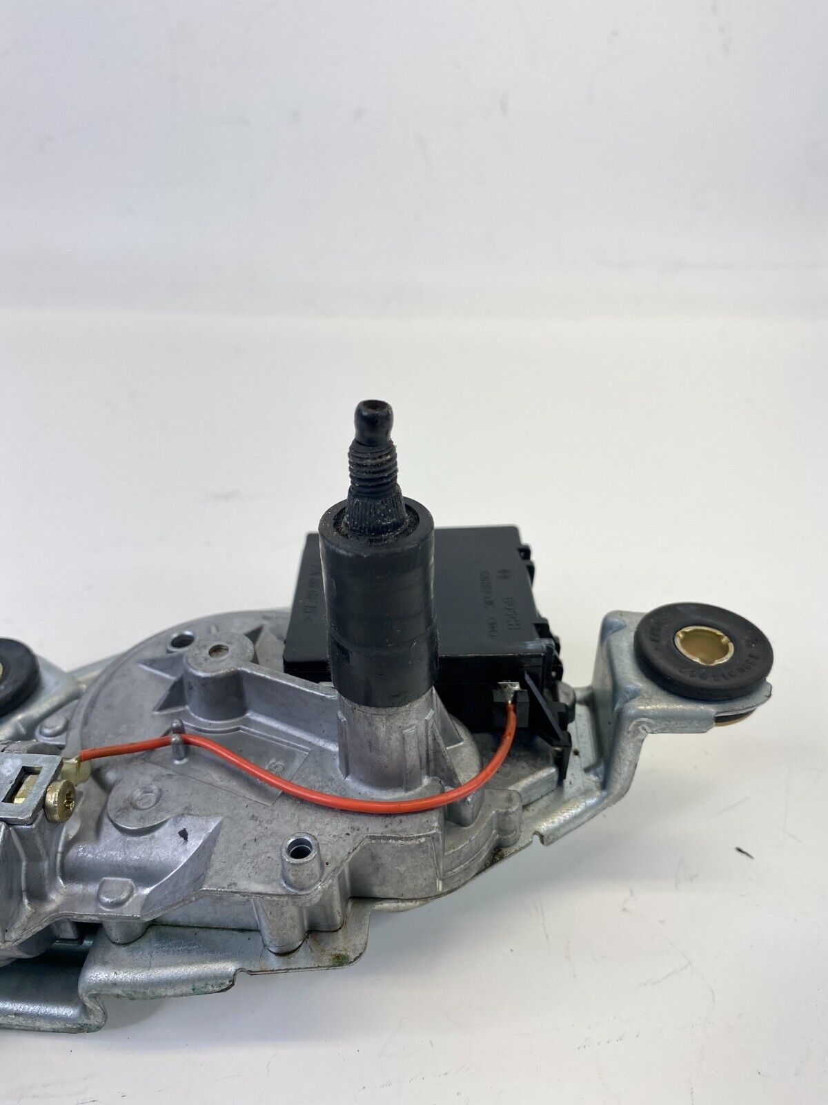 2003-2009 Land Rover Range Rover Rear Back Glass Wiper Motor 0390201571 OEM