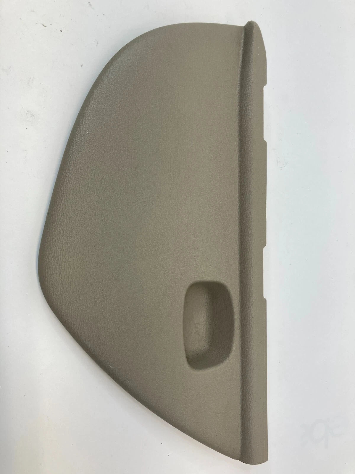 07-10 HYUNDAI ELANTRA SEDAN DASH RIGHT PASSENGER SIDE END CAP COVER 84718-2H000