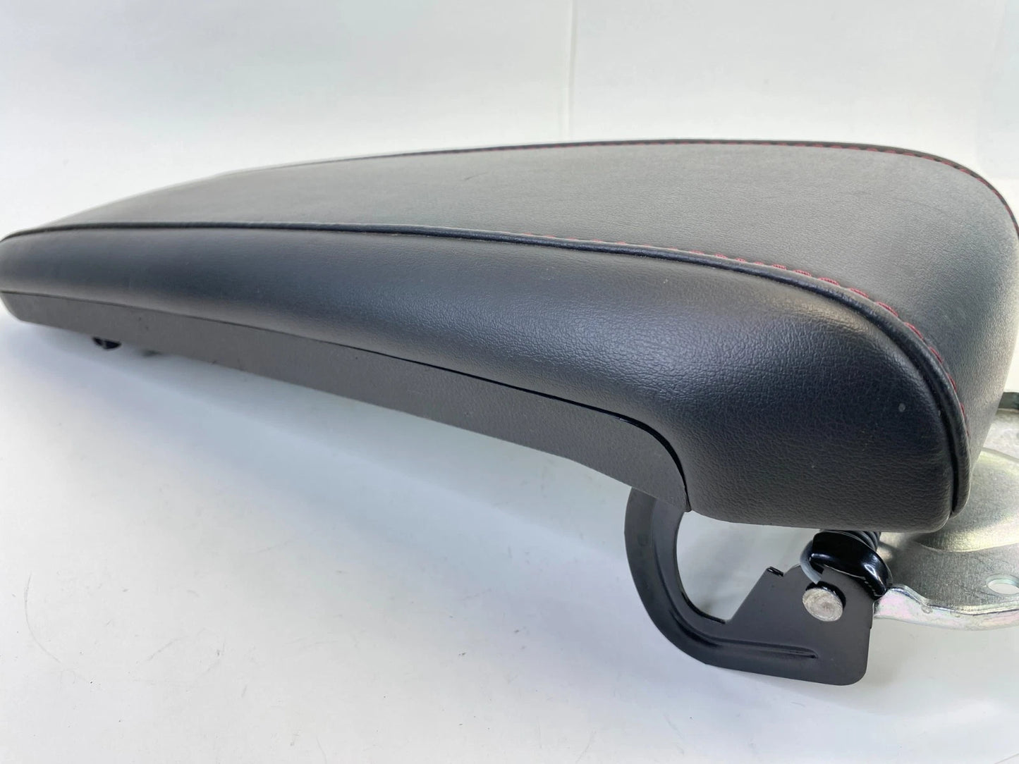 10-15 CHEVY EQUINOX GMC TERRAIN CENTER CONSOLE ARMREST ARM REST DOOR LID OEM