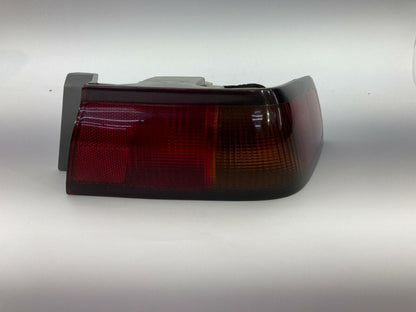 1997 1998 1999 Toyota Camry Right Passenger Outer Side Tail Light Taillight RH