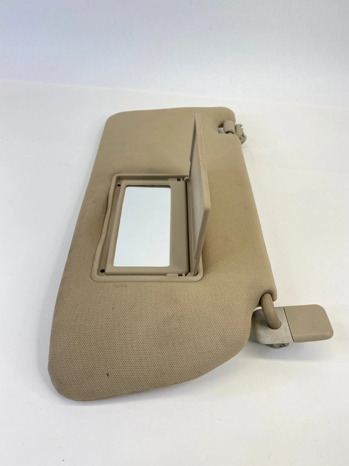 05-12 NISSAN PATHFINDER RIGHT PASSENGER SIDE SUNVISOR SUN VISOR SHADE W/ MIRROR