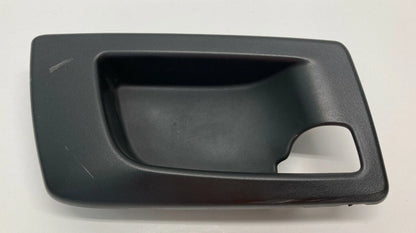 2003-2007 CADILLAC CTS REAR RIGHT SIDE INNER DOOR HANDLE BEZEL COVER 25752964