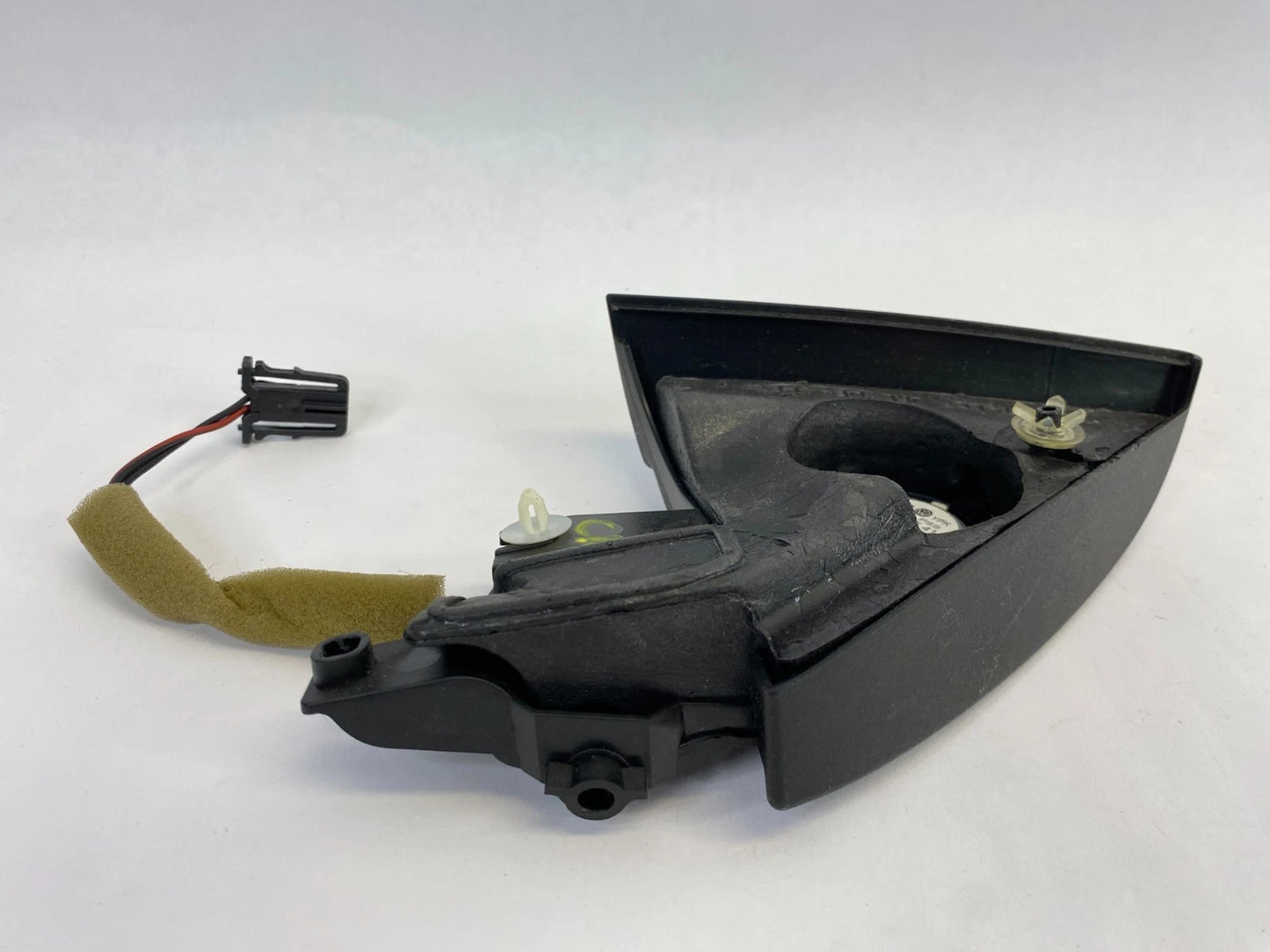2009-2017 VOLKSWAGEN CC FRONT RIGHT PASSENGER DOOR SPEAKER TWEETER W /COVER TRIM