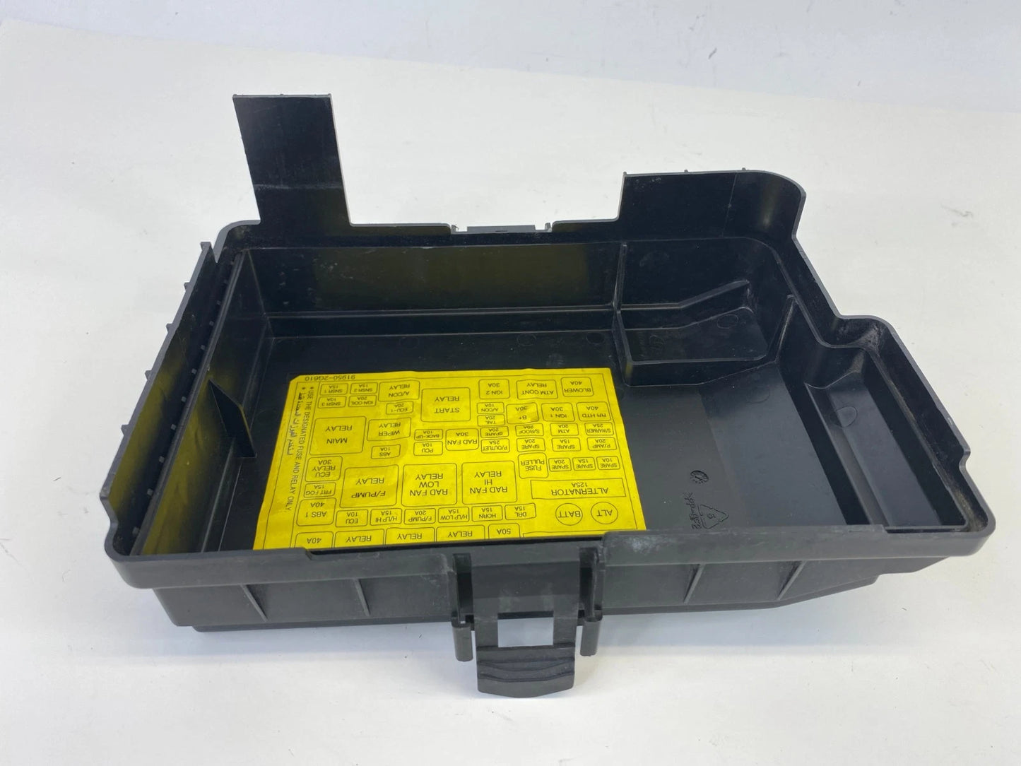 2006 2007 2008 KIA OPTIMA 2.4L ENGINE FUSE RELAY BOX FUSEBOX COVER LID TOP