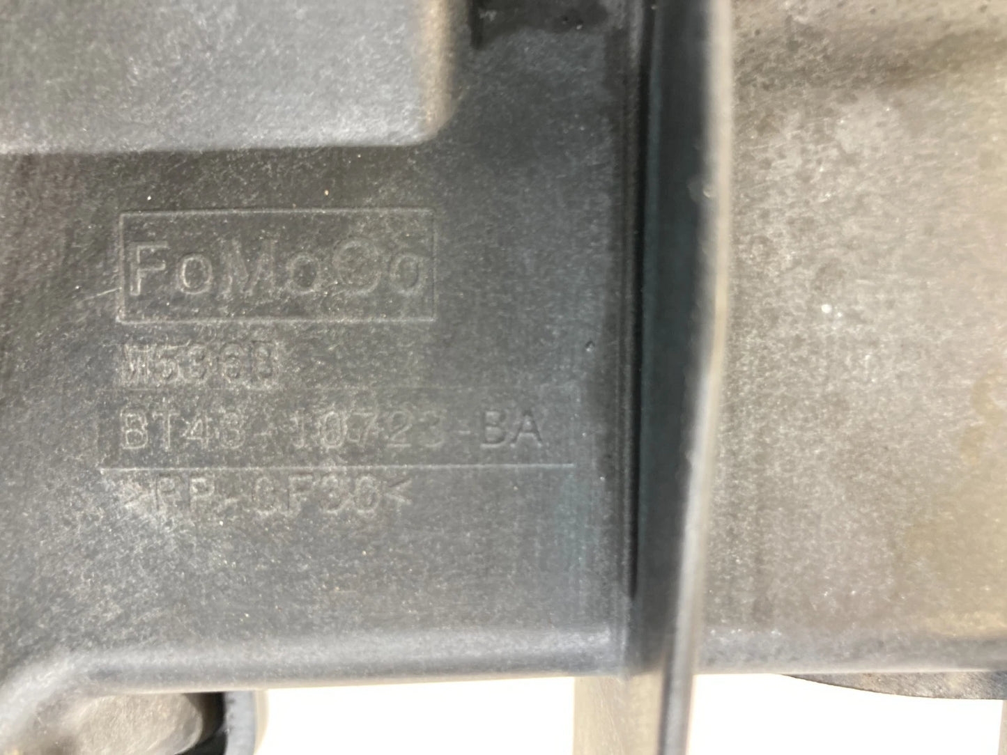 2011-2014 EDGE BATTERY TRAY BOX HOLDER MOUNT SUPPORT BRACKET BT43-10723-BA OEM