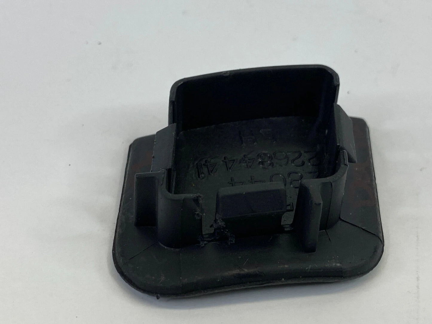 2002-2007 SATURN VUE DASH LEFT SIDE BOLT SCREW COVER TRIM CAP 22684441 OEM