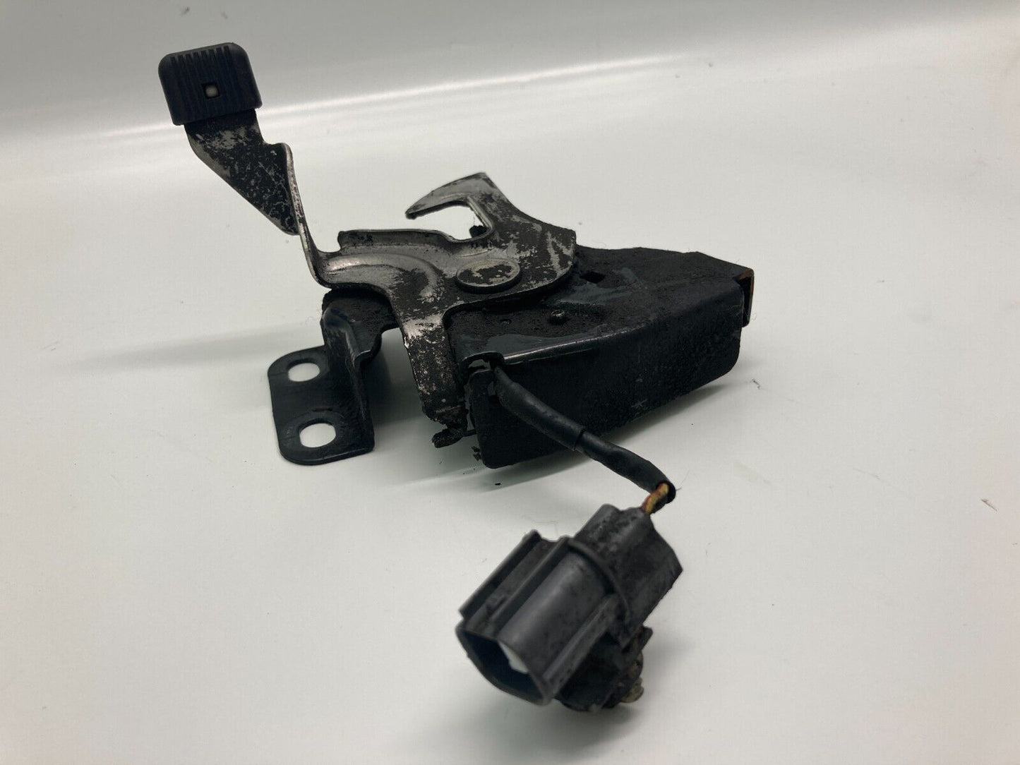 2003 2004 2005 2006 2007 Honda Accord Coupe EX 3.0L V6 Hood Latch Lock Release